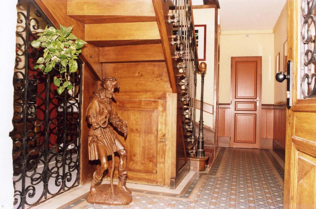 Hotel De La Ferte Шаньї Екстер'єр фото
