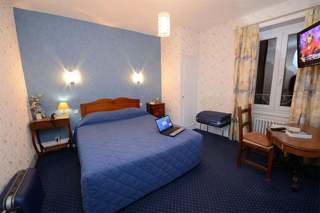 Hotel De La Ferte Шаньї Екстер'єр фото